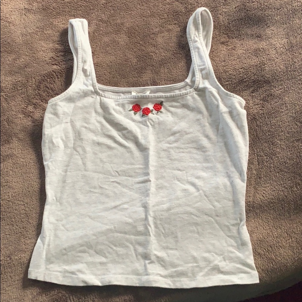 Grey tanktop with roses from garage!